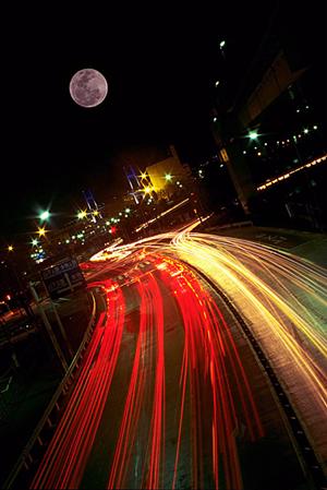 稲毛で車に長く乗るならここでタイヤ交換